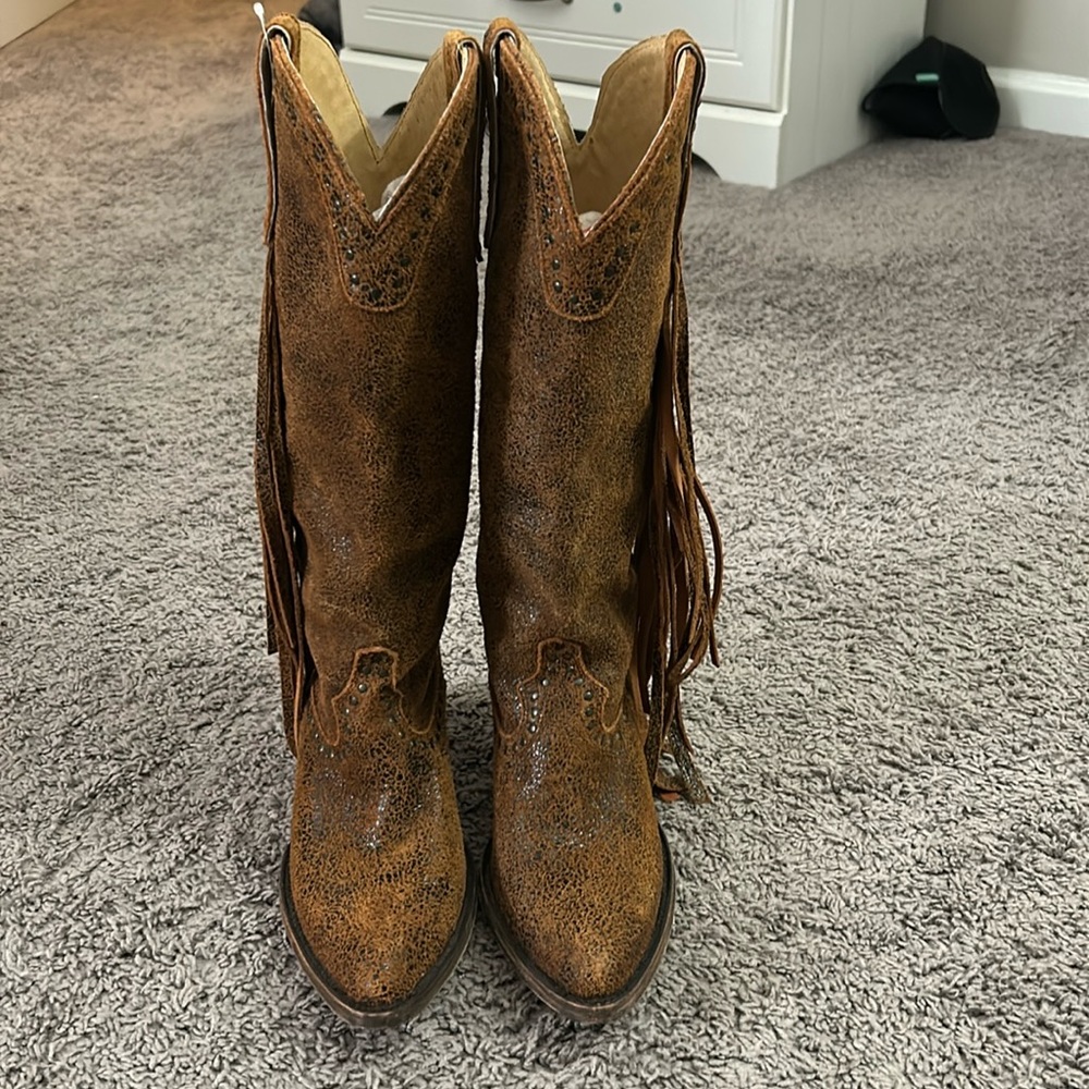 Idyllwind by Miranda lambert all leather fringe cowgirl boots, snip toe boots.